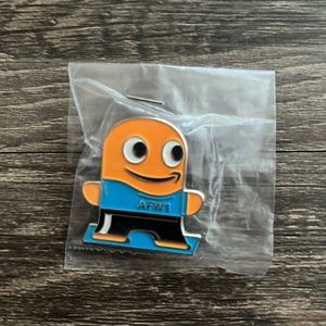 Limited Edition| Amazon Peccy Pin